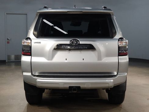 Used 2024 Toyota 4Runner TRD Off-Road image 6