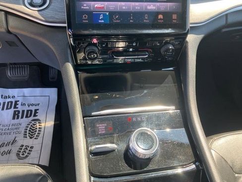 Certified 2023 Jeep Grand Cherokee L Limited image 18