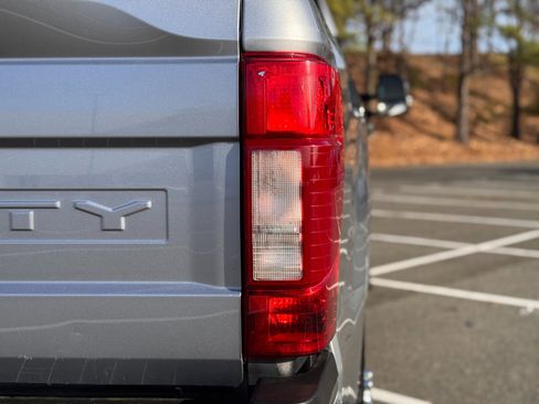 Used 2022 Ford F350 XLT w/ XLT Value Package image 22