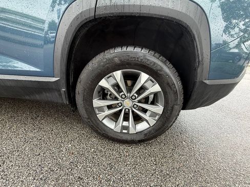 Used 2026 Chevrolet Equinox LT AWD/4WD image 32