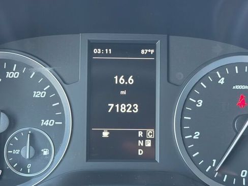 Used 2023 Mercedes-Benz Metris image 28