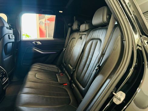 Used 2021 BMW X5 xDrive40i w/ M Sport Package image 17