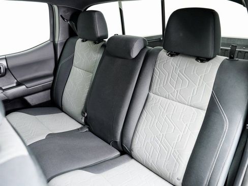 Used 2021 Toyota Tacoma TRD Sport image 23