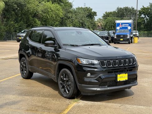 New 2025 Jeep Compass Latitude w/ Sun & Sound Group image 2