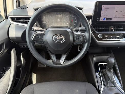 Used 2024 Toyota Corolla LE FWD image 15