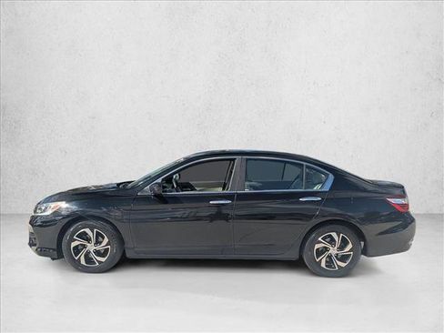 Used 2017 Honda Accord LX image 8