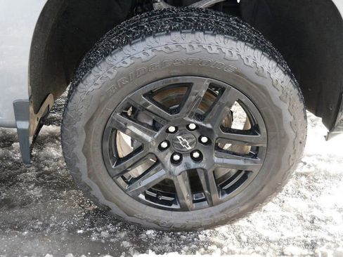 Used 2024 Chevrolet Silverado 1500 LT Trail Boss w/ Protection Package AWD/4WD image 9