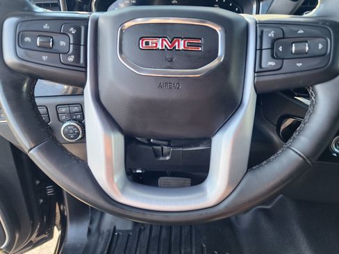 Used 2024 GMC Sierra 1500 SLT image 28