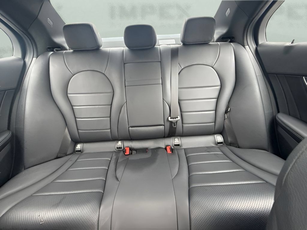 Used 2021 Mercedes-Benz C 300 Sedan image 7