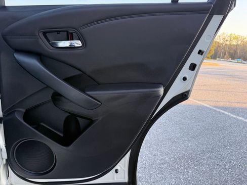 Used 2017 Acura RDX AcuraWatch Plus Package image 45