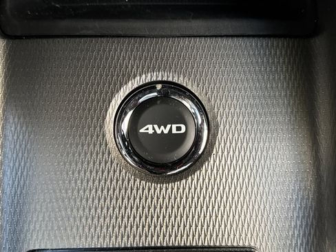 Used 2025 Mitsubishi Outlander Sport LE image 14