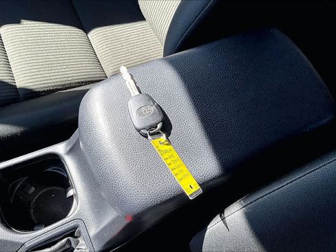 Used 2018 Toyota RAV4 LE w/ Carpet Mat Package image 14