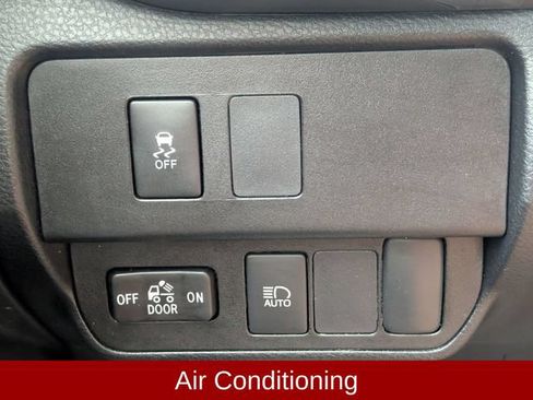 Used 2023 Toyota Tacoma SR5 w/ Technology Package AWD/4WD image 15