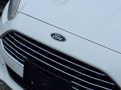 Used 2016 Ford Fiesta SE image 25