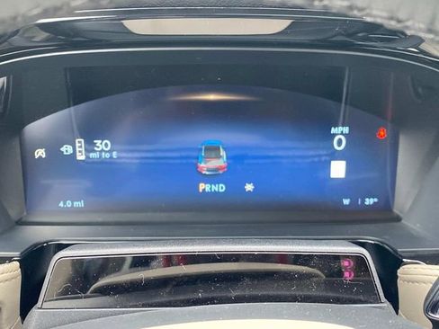 New 2026 Lincoln Corsair Reserve image 14