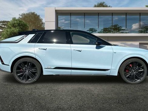 New 2026 Cadillac Lyriq V w/ Exterior Carbon Fiber Package image 3