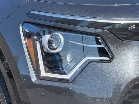 Used 2024 Kia Niro Wind FWD image 43