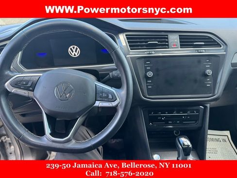 Used 2022 Volkswagen Tiguan SE w/ Panoramic Sunroof Package AWD/4WD image 33