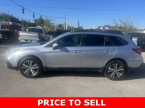 Used 2019 Subaru Outback 2.5i Limited image 3