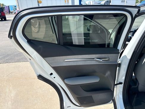 New 2026 Volvo EX30 Cross Country Ultra w/ Protection Package Premier AWD/4WD image 33