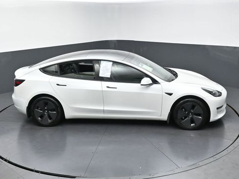 Used 2021 Tesla Model 3 Standard Range Plus image 42