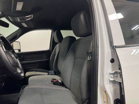 Used 2024 RAM 2500 Tradesman w/ Chrome Appearance Group image 58