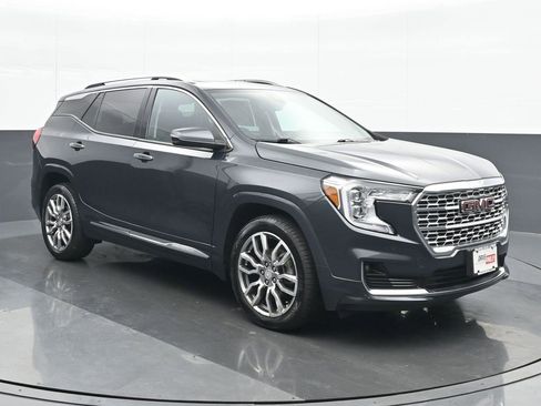 Used 2022 GMC Terrain Denali image 9