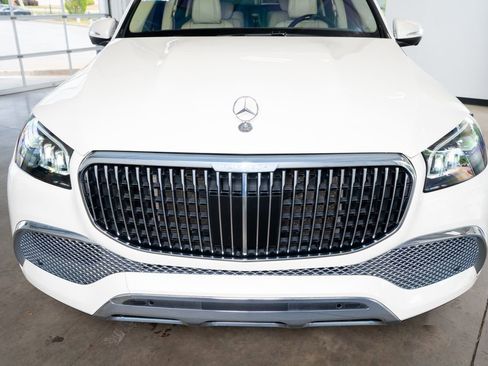 Used 2023 Mercedes-Benz Maybach GLS 600 4MATIC image 15