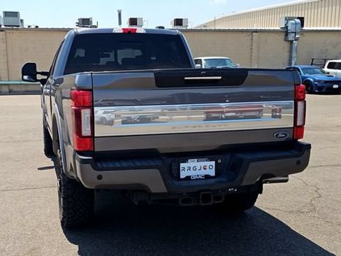 Used 2022 Ford F250 4x4 Crew Cab Super Duty image 8