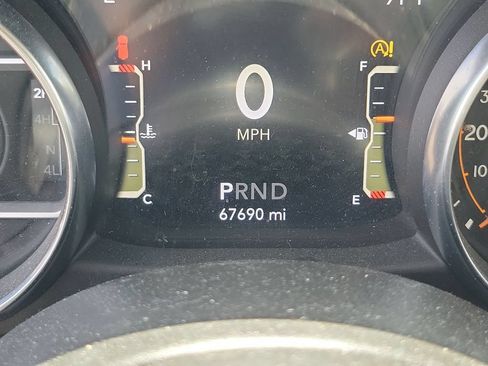 Used 2021 Jeep Wrangler Unlimited Sahara AWD/4WD image 12
