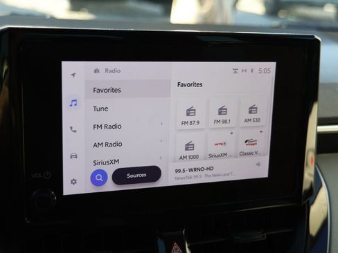 Used 2024 Toyota Corolla LE image 5