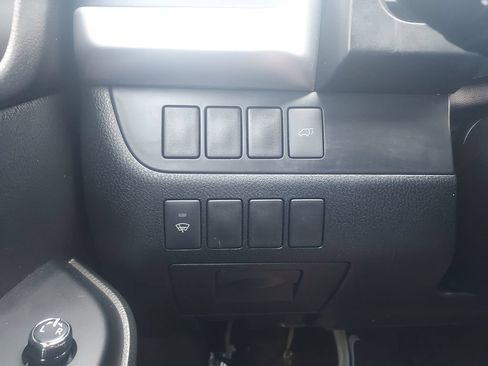 Used 2015 Toyota Highlander XLE AWD/4WD image 27