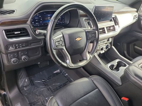 Used 2024 Chevrolet Suburban Premier AWD/4WD image 25