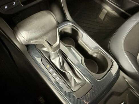 Used 2019 Chevrolet Colorado Z71 AWD/4WD image 24