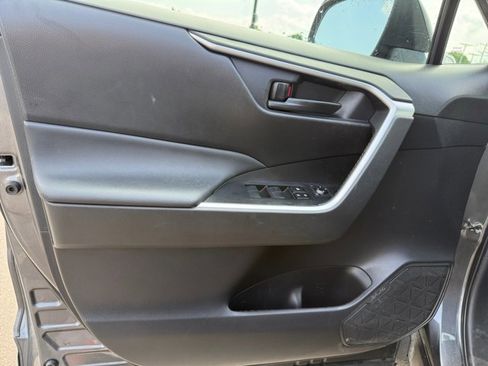 Used 2023 Toyota RAV4 LE AWD/4WD image 22