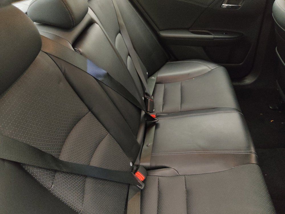 Used 2015 Honda Accord Touring image 19