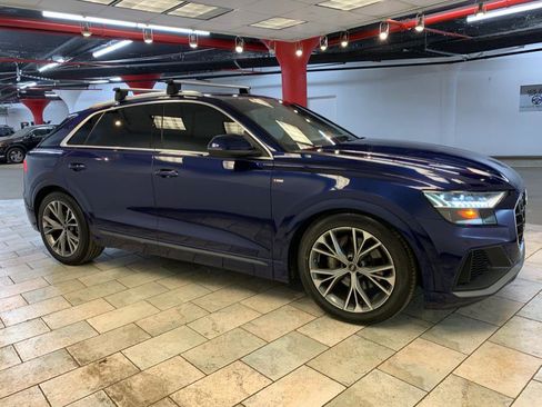 Used 2021 Audi Q8 Prestige w/ Prestige Package image 9