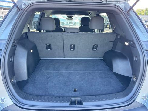 Used 2025 Chevrolet Equinox LT FWD image 16