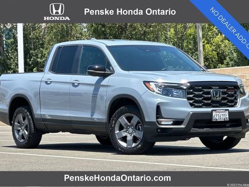 Certified 2025 Honda Ridgeline TrailSport image 1