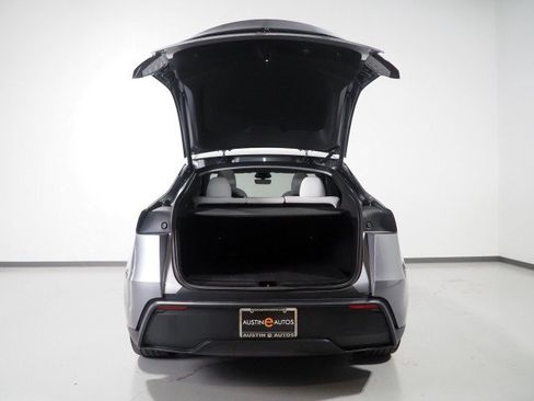 Used 2026 Tesla Model Y Long Range RWD image 49