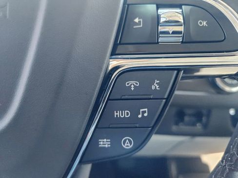 Used 2022 Lincoln Navigator Black Label image 40