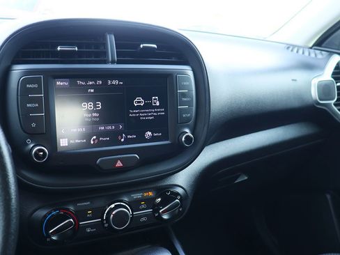 Used 2024 Kia Soul LX w/ Option Group 015 image 43