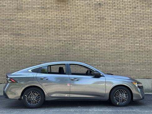 New 2026 Nissan Sentra SV w/ SV Convenience Package FWD image 12