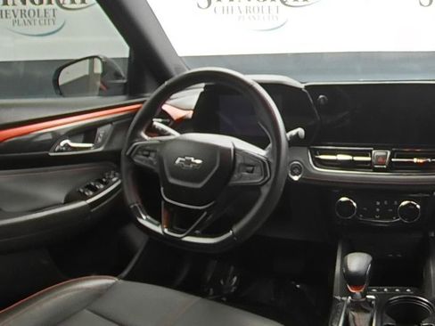 Used 2024 Chevrolet TrailBlazer RS w/ Driver Confidence Package FWD image 16