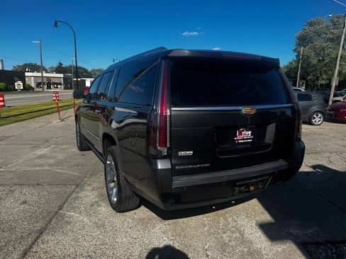 Used 2016 Cadillac Escalade ESV Platinum AWD/4WD image 6