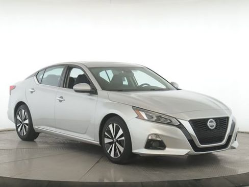Used 2019 Nissan Altima 2.5 SL image 2
