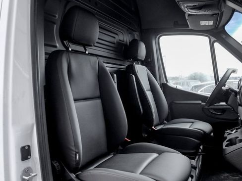 Used 2026 Mercedes-Benz Sprinter 2500 image 20