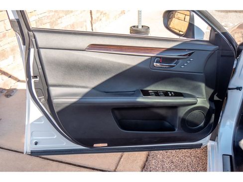 Used 2018 Lexus ES 350 image 8