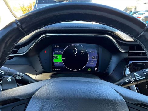 Certified 2023 Chevrolet Bolt EUV LT w/ Convenience Package image 24