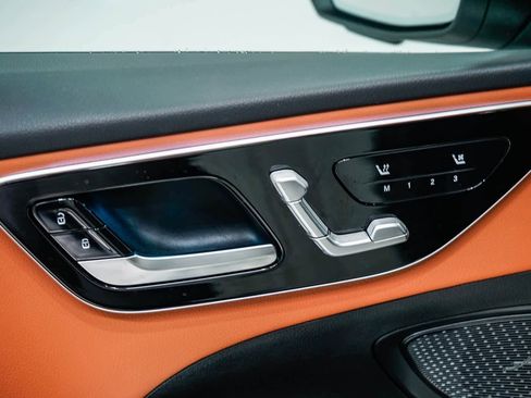 Used 2025 Mercedes-Benz C 300 Sedan image 20